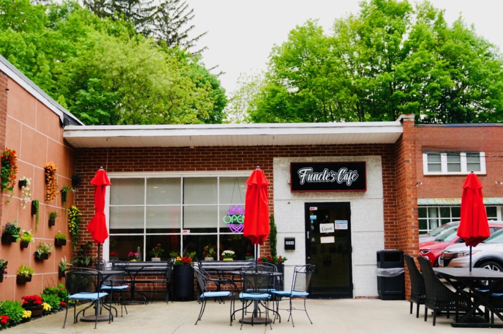 Funcle's Café storefront on Whitney Avenue